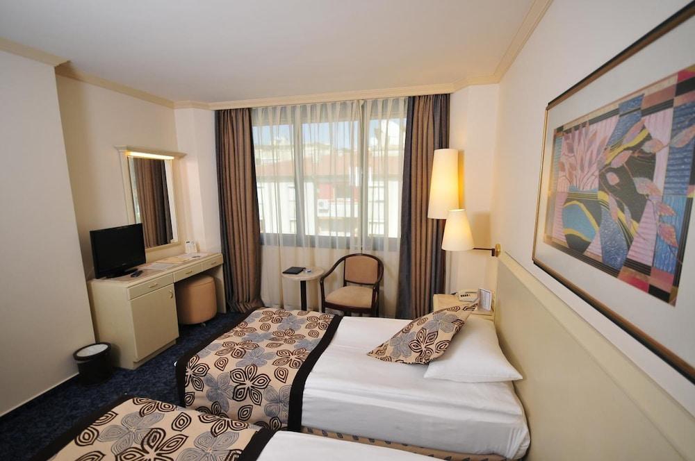 Class Hotel Анкара Экстерьер фото